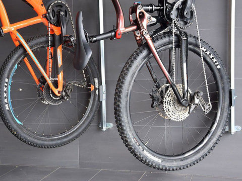 Fiets ophangsysteem 1 fiets voor brede banden RVS